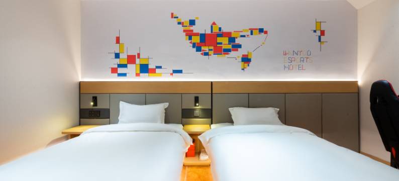 西岸·雅颂酒店(天津五大道西康路地铁站店)图片