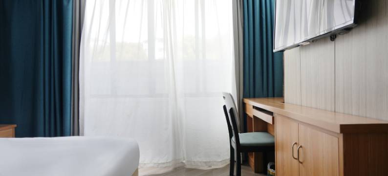 居酒店(上海野生动物园惠南地铁站店)图片