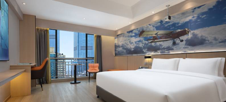 亚丁钻界大酒店(五一广场IFS国金中心店)图片