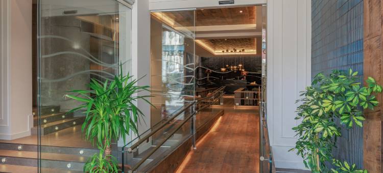 梅迪纳塞利酒店(Hotel Medinaceli)图片
