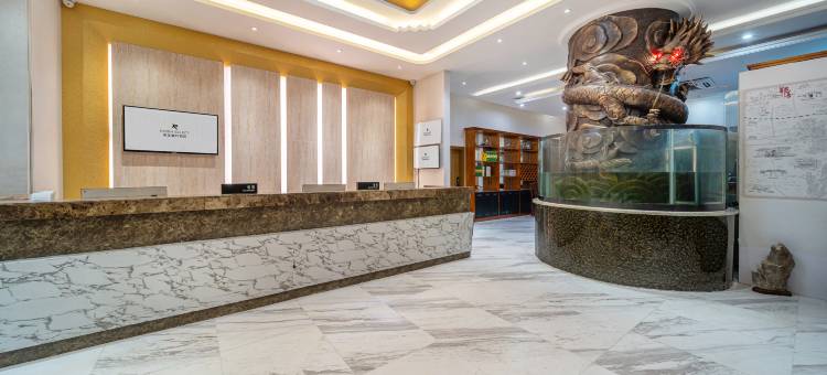 丽呈睿轩酒店(吐鲁番鄯善新城夜市侏罗纪博物馆店)图片