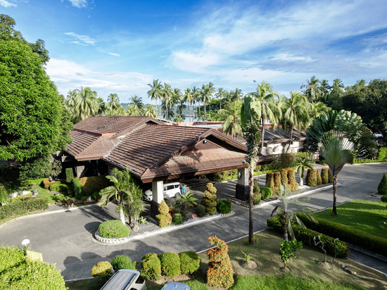 达沃水畔岛屿酒店