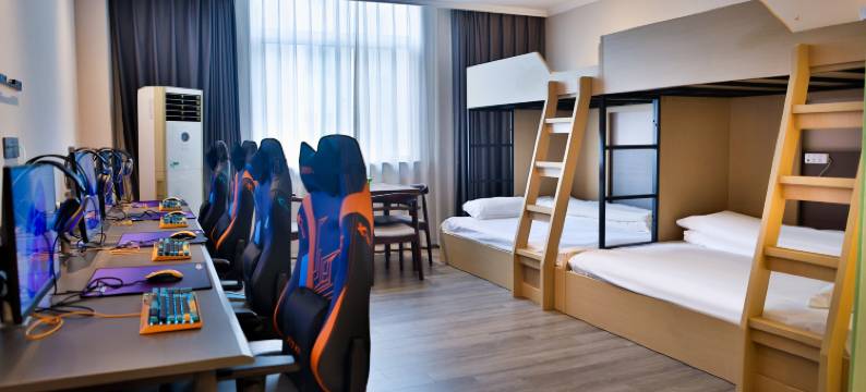 如家睿柏·云酒店(金湖苏宁易购广场店)图片