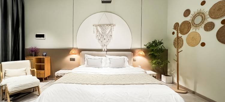 巷舍·轻奢智慧民宿(吉林站财富广场店)图片