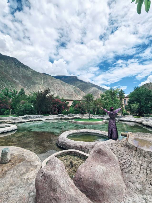 芒康云曲庄园酒店图片