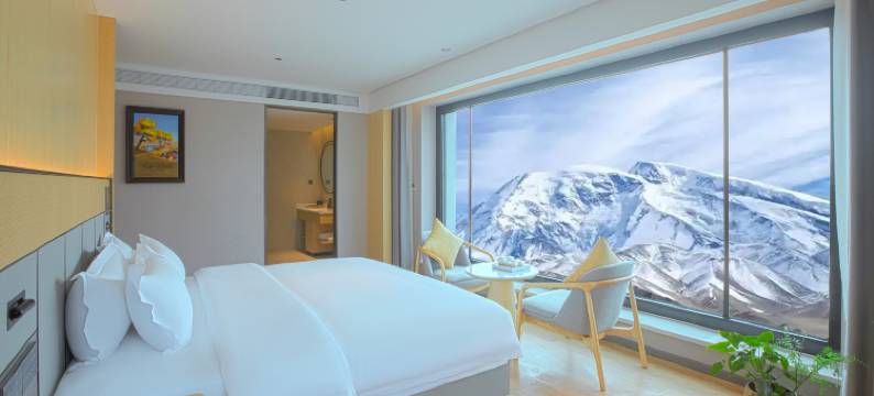 云竟酒店(塔县奇石广场店)图片