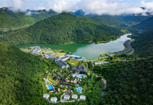 韶关乳源蓝山源岭南东方温泉酒店外景图