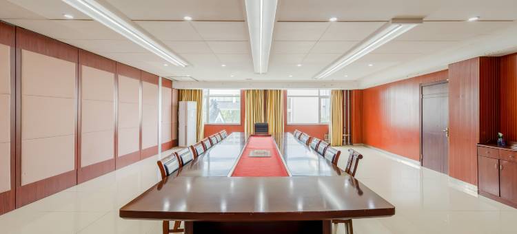 昌辰假日酒店(沂水雪山风情街店)图片