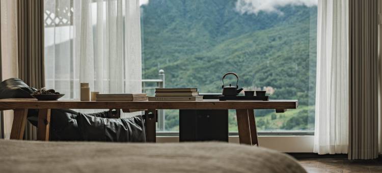 元阳生田·醒空｜多依树全景日出梯田观景民宿图片