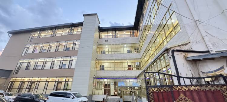 碌曲郎木寺红石崖假日宾馆图片