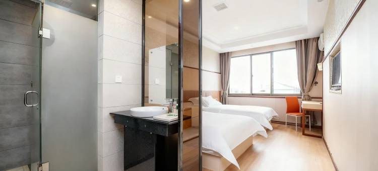 维也纳3好酒店(深圳坪山高铁站店)图片