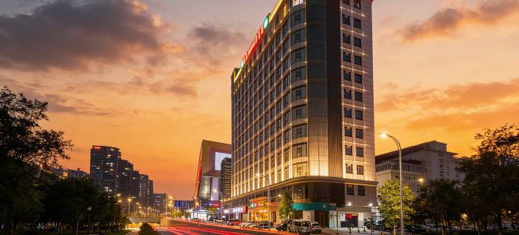 维也纳酒店(广州花都融创文旅城热雪奇迹店)图片