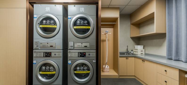 建国·铂萃酒店(铜陵站万达广场店)图片