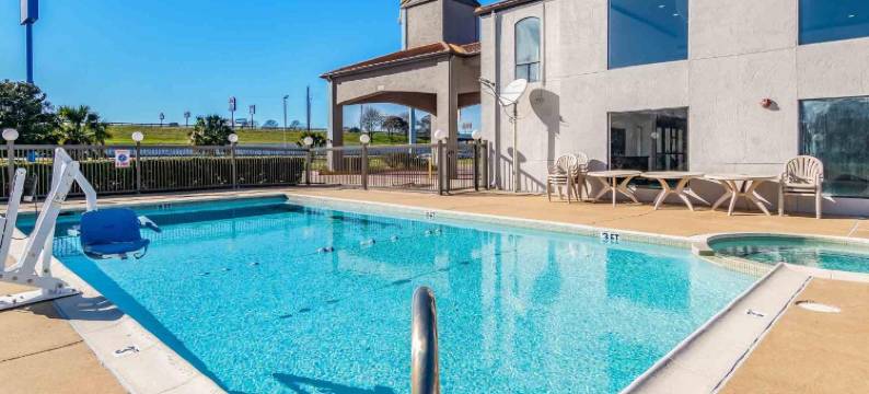 德克萨斯恩尼斯 6 号汽车旅馆(Motel 6 Ennis, TX)图片