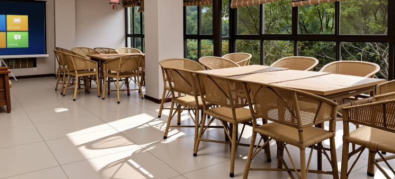 雨山居酒店(峨眉山报国寺店)图片