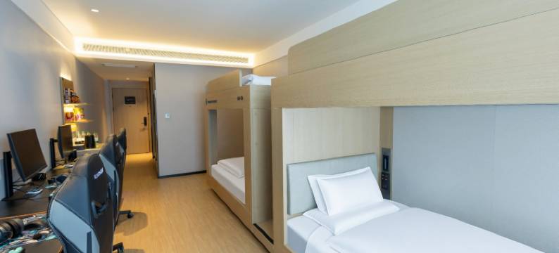 雷神电竞酒店(朔州朔城区建设路店)图片