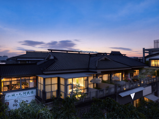 小城·几何民宿(都江堰景区南桥店)