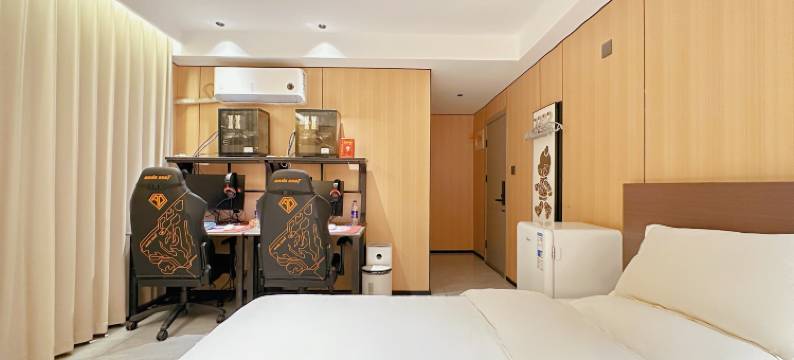 慕雪芮年电竞酒店(平顶山矿工路店)图片