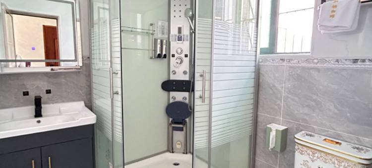 英德英峯酒店(英西峰林走廊店)图片