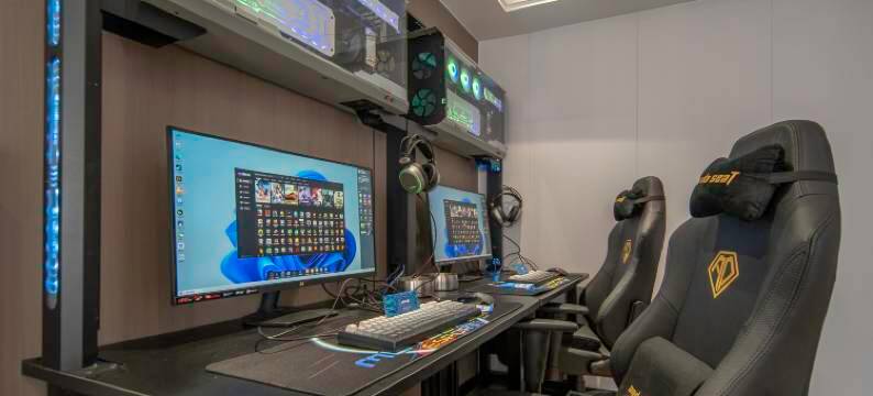 尖峰·奢逅海电竞酒店(石家庄裕华万达广场店)图片