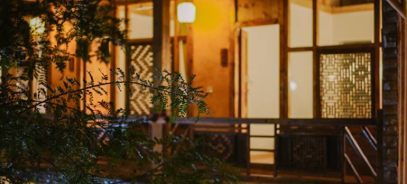 弥勒可邑小镇合木别院图片