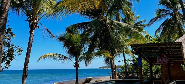 林加尼海滩生态度假村(Rinjani Beach Eco Resort)图片