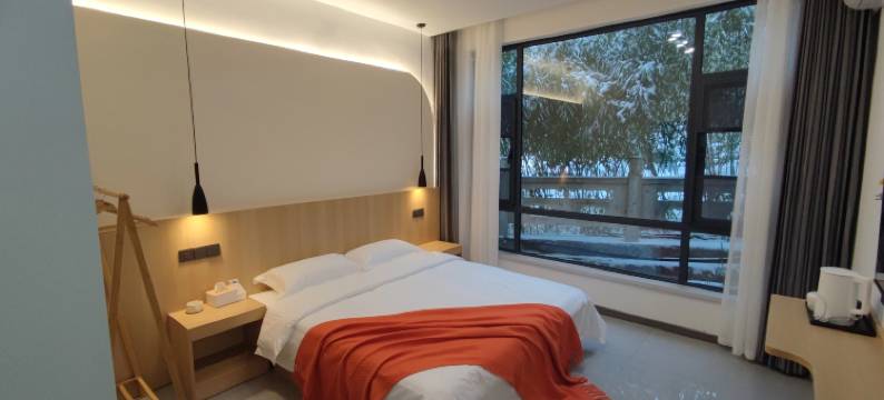 诗韵民宿(老君山店)图片