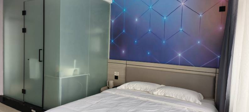 速8电竞酒店(昌图家和美商城火车站店)图片