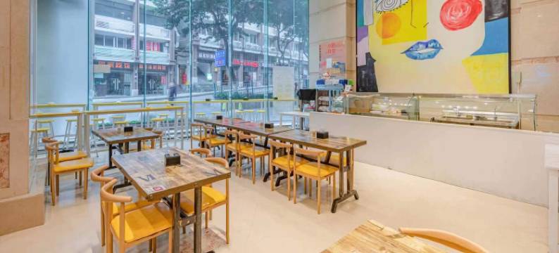 半岛御景高空酒店(解放碑店)图片