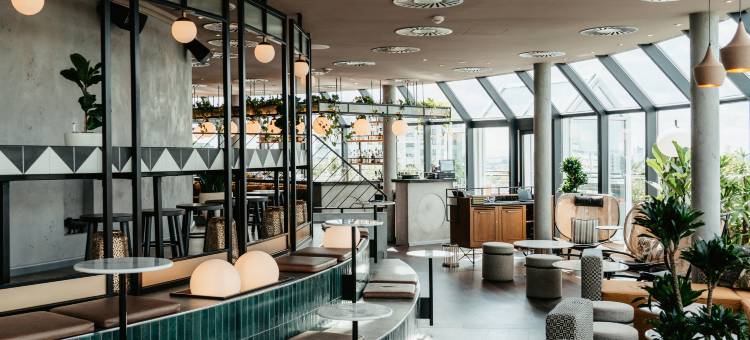 希尔顿格芮精选科隆瓦瑟图姆酒店(Wasserturm Hotel Cologne, Curio Collection by Hilton)图片