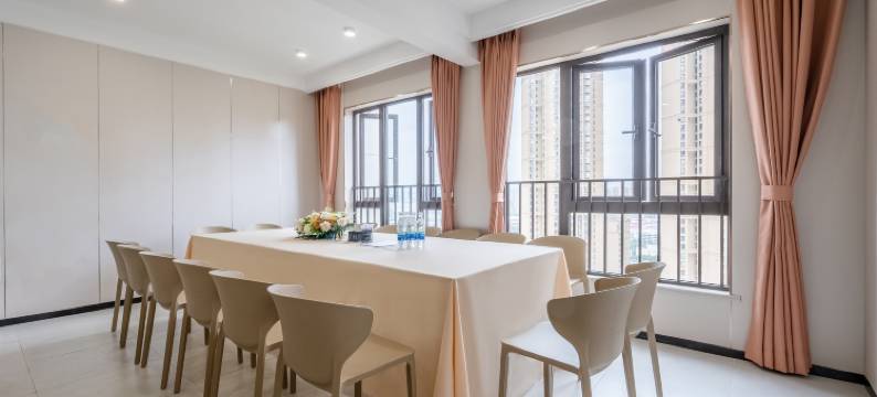 昆明亦曼时光酒店(龙泉路财经大学店)图片