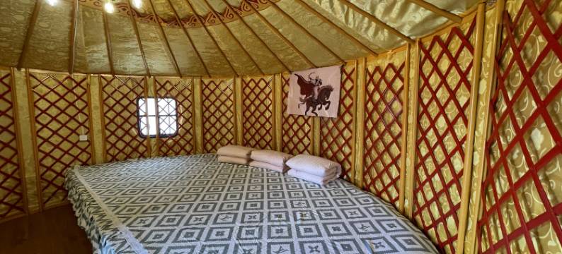 张北草原天路卢雨农家院图片