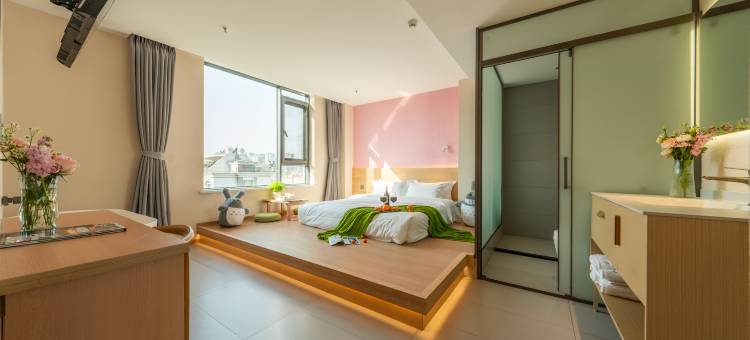 龙猫精灵酒店(合肥高铁南站罍街夜市广场店)图片