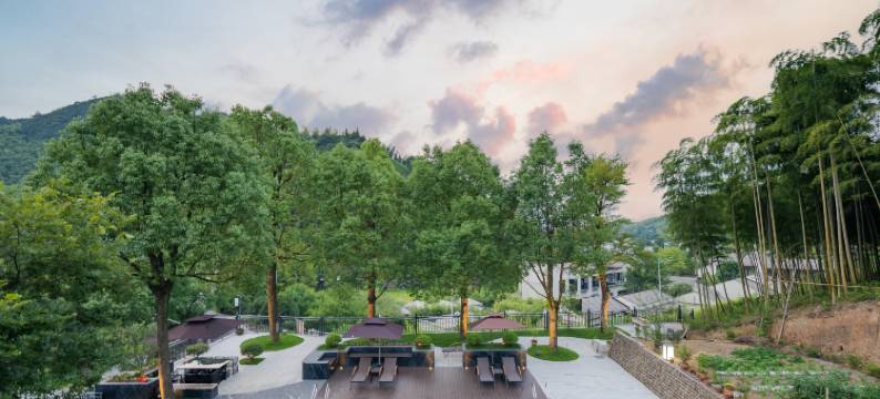 隐水四缘温泉民宿(星潮营地乐园店)图片