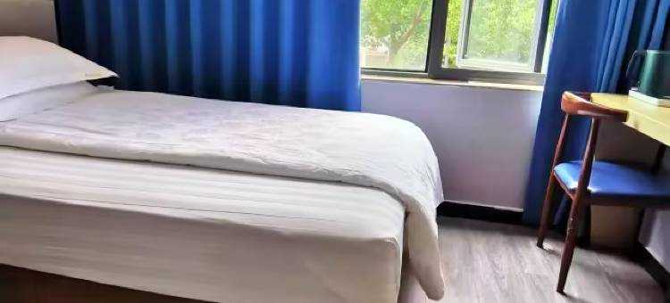 茸华宾馆(上海松江体育中心地铁站店)图片