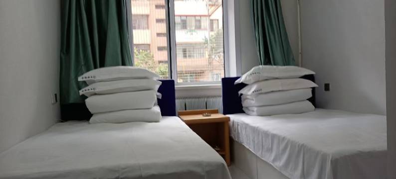 佳木斯中华旅店(大商新玛特佳木斯市中心医院店)图片