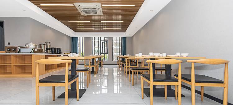 星辰酒店(灵山人民医院店)图片