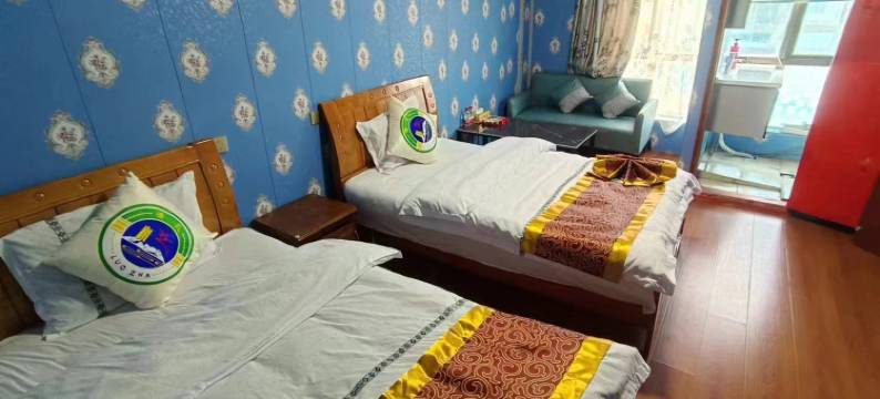 羊卓打隆曲宗民宿图片