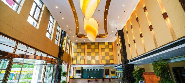 如家UP华驿精选酒店(万荣县宝鼎公园店)图片