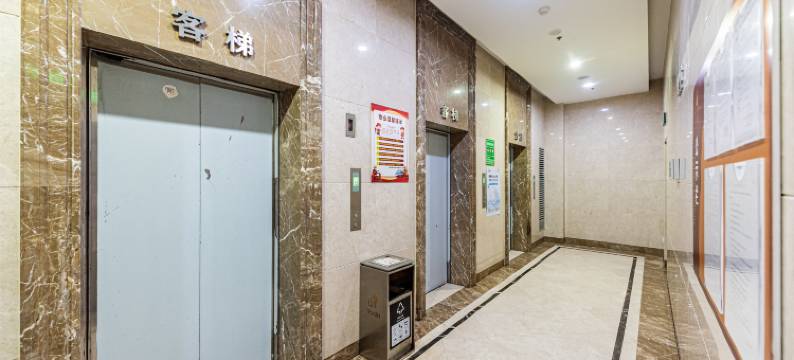 SY·百屿江景民宿(解放碑洪崖洞店)图片