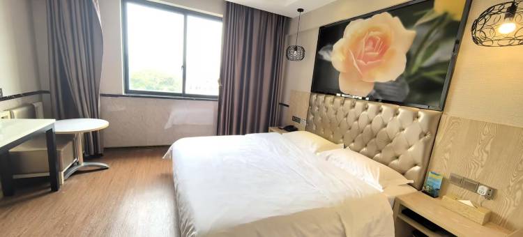 崇左6+1精品酒店图片