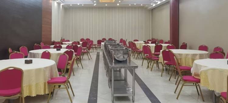 怡程商务酒店(开封鼓楼广场宋都皇城旅游度假区店)图片