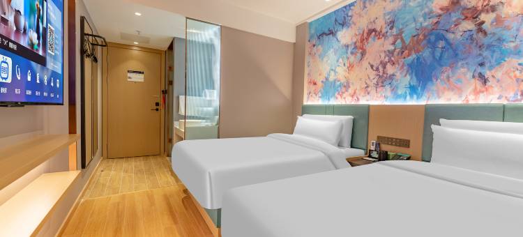 白玉兰酒店(石家庄天山海世界留村地铁站店)图片