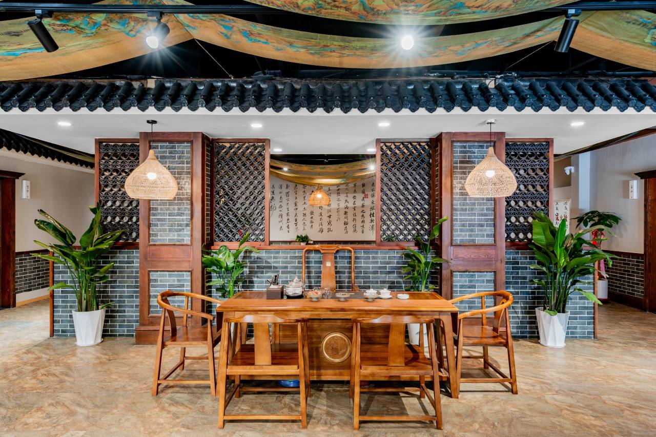 艺龙瑞云酒店(呼和浩特万象城新华广场地铁站店)图片