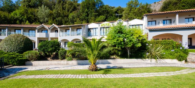维伦纽夫卢贝村B&B酒店(B&B Hotel Villeneuve Loubet Village)图片
