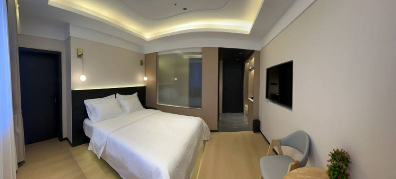 炉霍卡瓦洛日大酒店图片