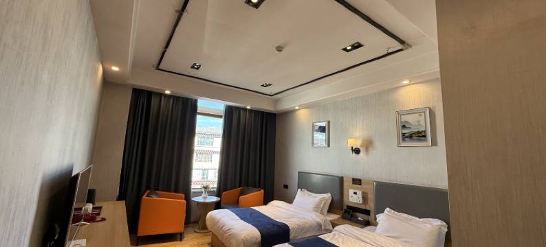 色达雅卓酒店图片