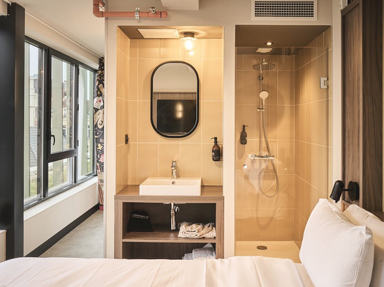 里尔中心乔斯特酒店