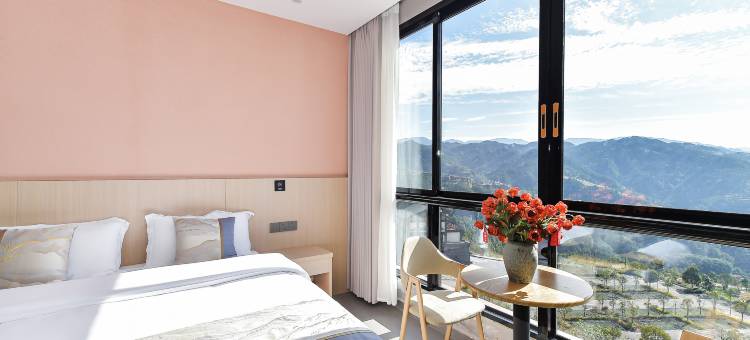 西江望山喜苑民宿(千户苗寨西门游客服务中心店)图片