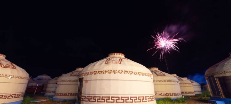 希拉穆仁·梦旅星空营地图片